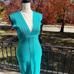 (GUC) Herve Leger sleeveless scalloped bandage teal dress
